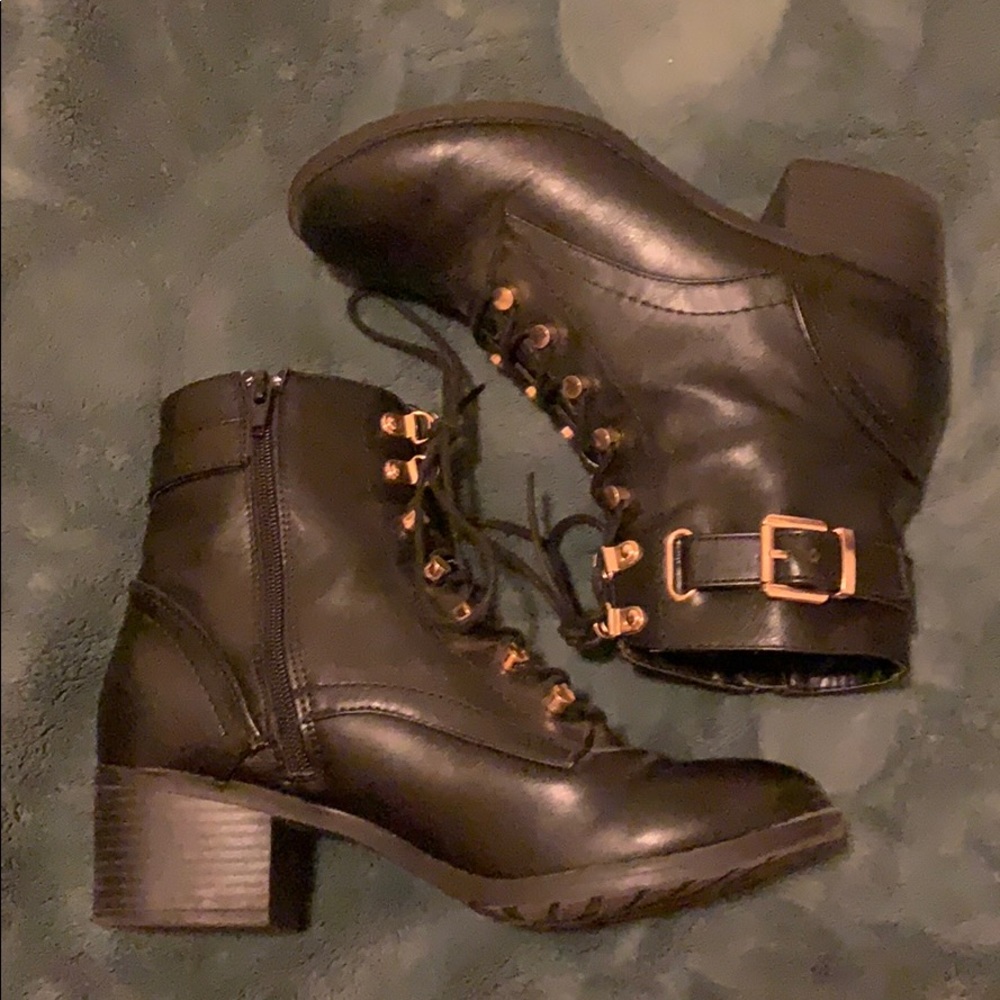 black boots that go right above your ankles